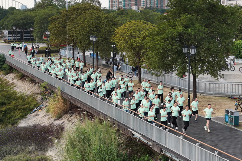 英諾加速度丨2025 福州英諾電子科技有限公司燃冬樂(lè)跑活動(dòng)